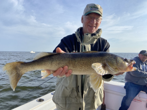 Big-walleye-on-charter_Border-View-Lodge.png